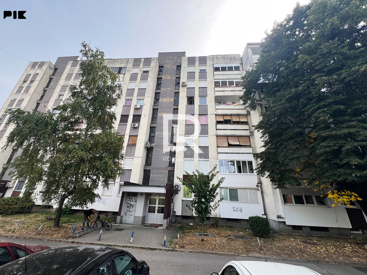 Na prodaju dvosoban stan u strogom centru 58 m2 photo 2