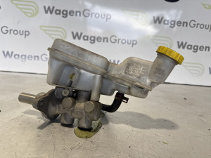 Glavni kočioni cilindar boca Jeep Compass 2014