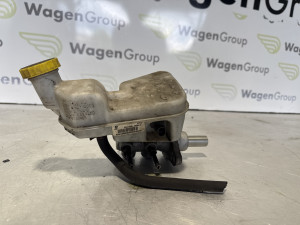 Glavni kočioni cilindar boca Jeep Compass 2014 (fotografija 2)