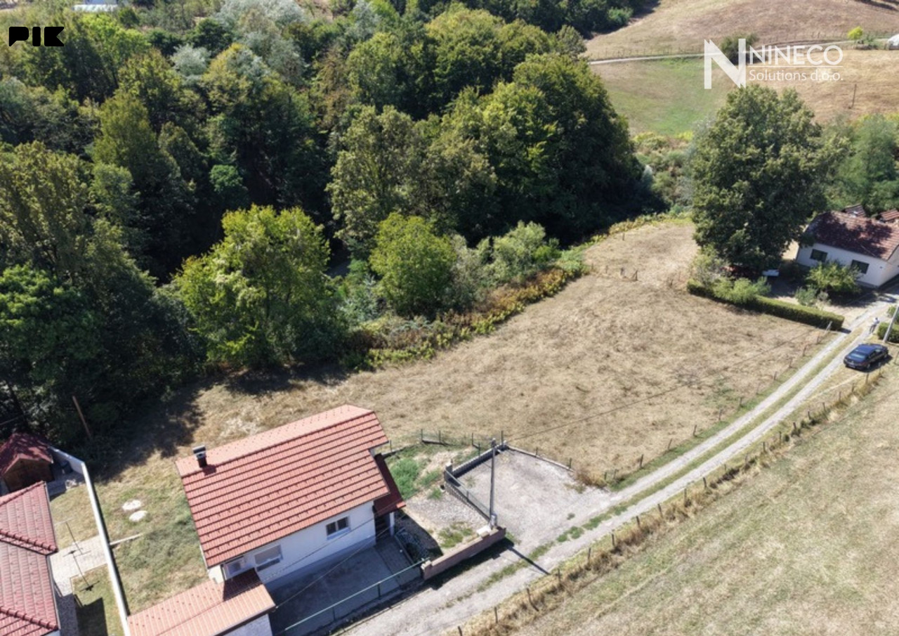 PLAC - LAKTAŠI - 2.531 m2 3