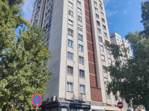 Grbavica, Vilsonovo, renoviran trosoban stan!
