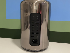 Apple Mac Pro A1481 Quadro Core Xeon E5 16/256GB