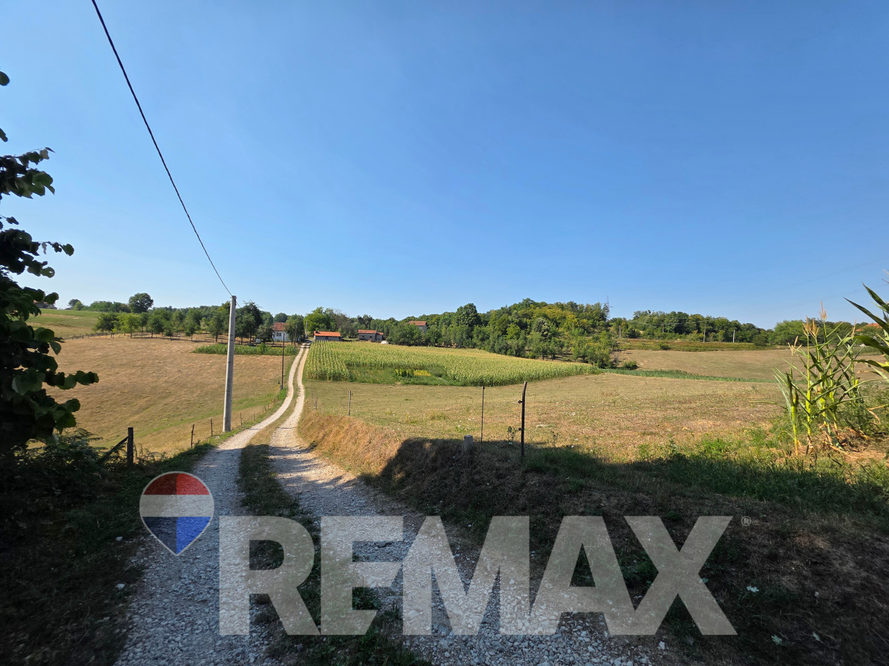 Plac 4209m2,Bukvalek, moguce parcelisanje, gradska struja i voda 3