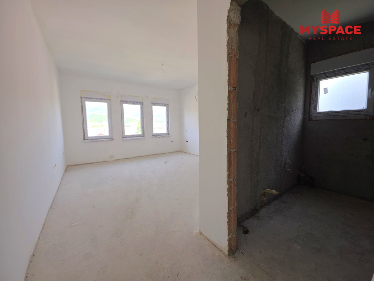 MY SPACE/ Zemljiste sa kucom/ Vogosca/ 586 m2 3