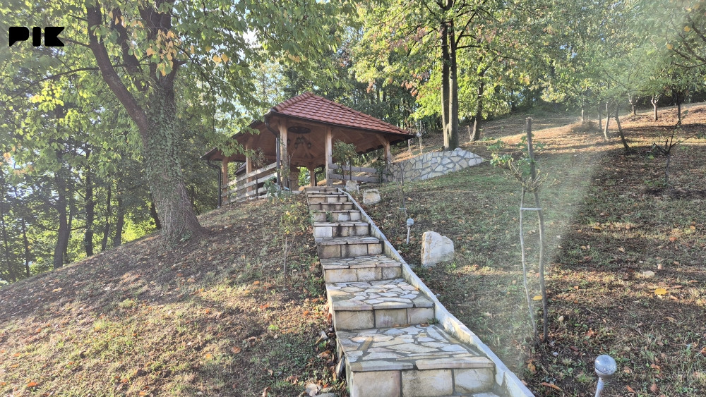 Imanje 31 dulum, Požarnica, Tuzla 14