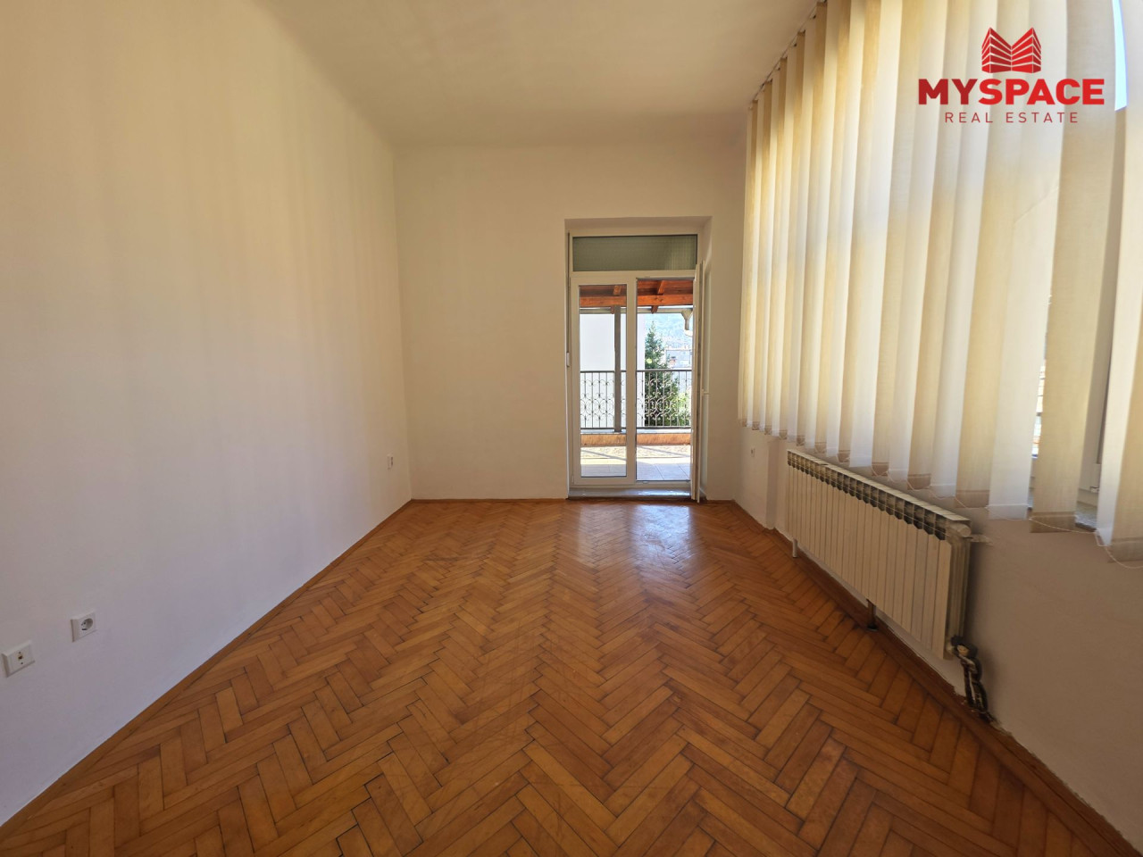 MY SPACE/ Stan sa garazom/ Centar/ Kosevo/ 130 m2 2