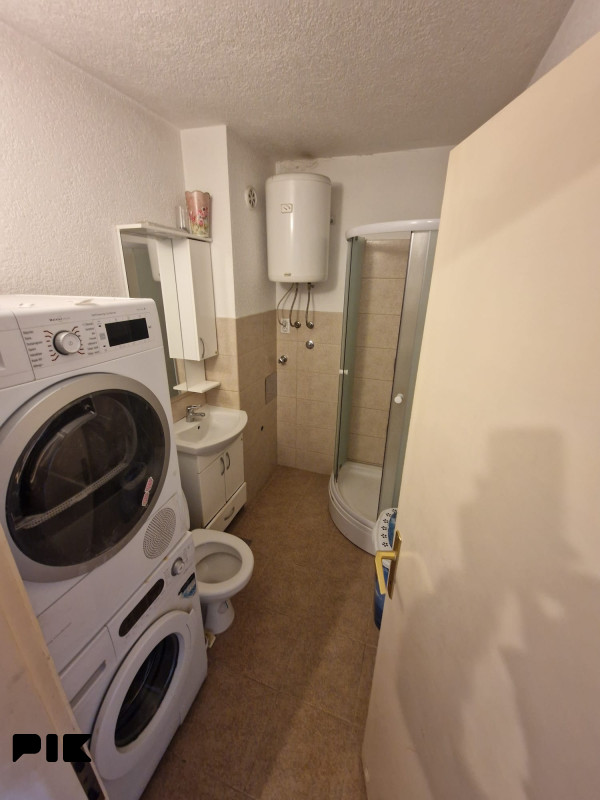 Stanovi i apartmani Sarajevo - Novo Sarajevo 59m2 13