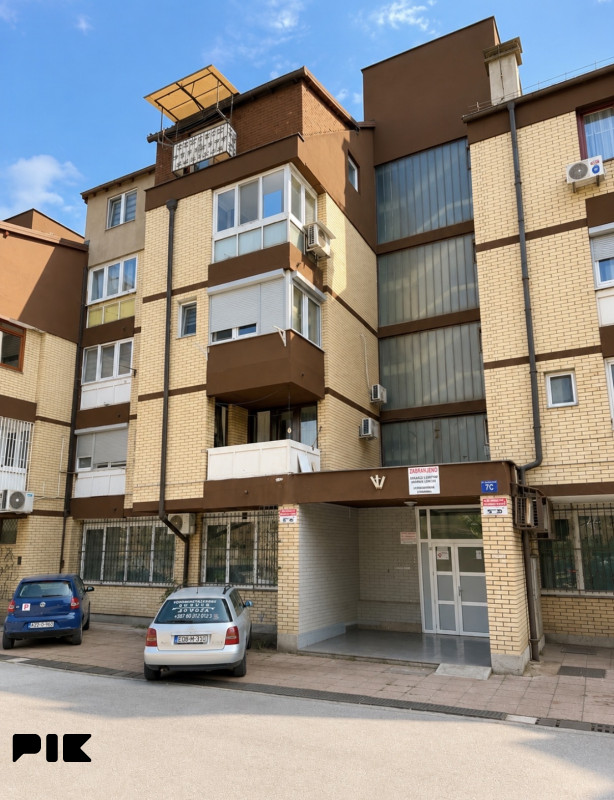 [250KM po studentu] Namješten stan Nova Zenica 80m2 12
