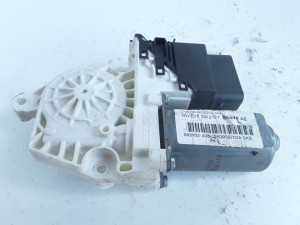 5K0959703A 5K0959795 0130821567 MOTORIC PODIZACA  Volk