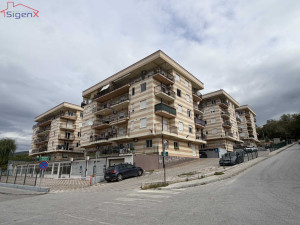 SIGENX prodaje: Betanija/Dvosoban stan/ Namješten/Novo/Centar photo 2