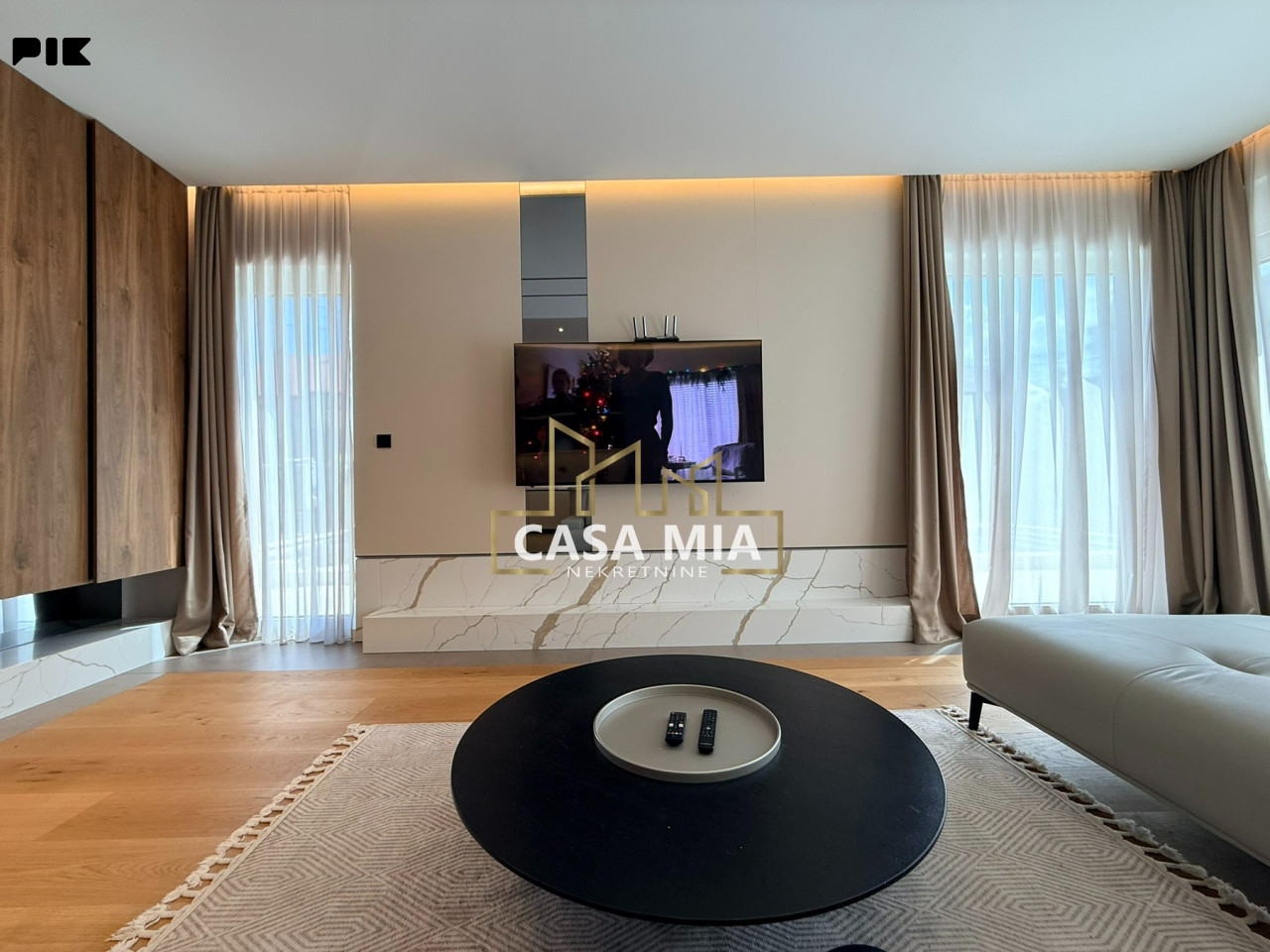 CASA MIA / Luksuzna kuća sa bazenom / 234m2 / Ilidža 10
