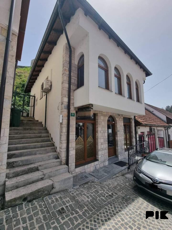 Stanovi i apartmani Tešanj 100m2