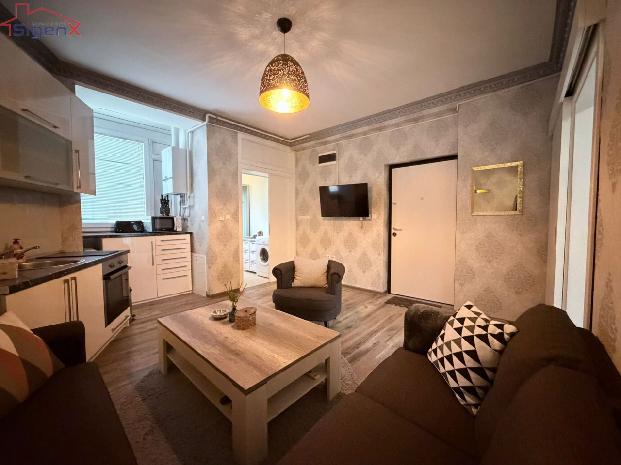 Izdavanje/jednosoban stan/strogi centar/ekonomičan/namješten/35m2 3