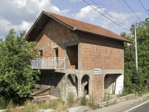 KOBILJA GLAVA 2 KUCE I POMOCNI OBJEKAT photo 3