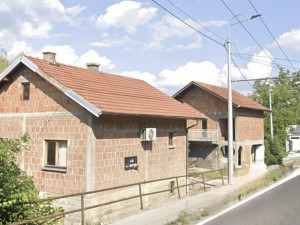 KOBILJA GLAVA 2 KUCE I POMOCNI OBJEKAT photo 5