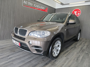 BMW X5 3.0 X Drive Face lift  Tek uvez Max ful  PRVI VLASNIK