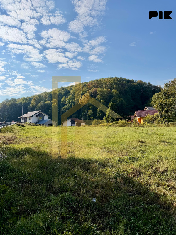 Na prodaju zemljište uz glavni put, Saračica 9