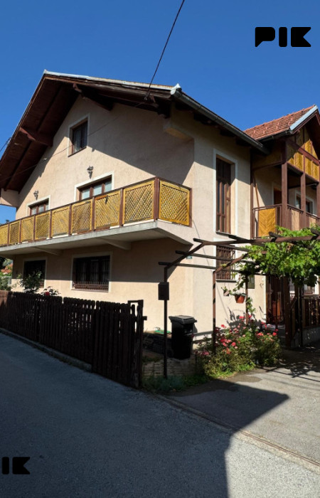Izdavanje kuće | Stup, Sarajevo | 220 m2 | 6 soba | Namještena