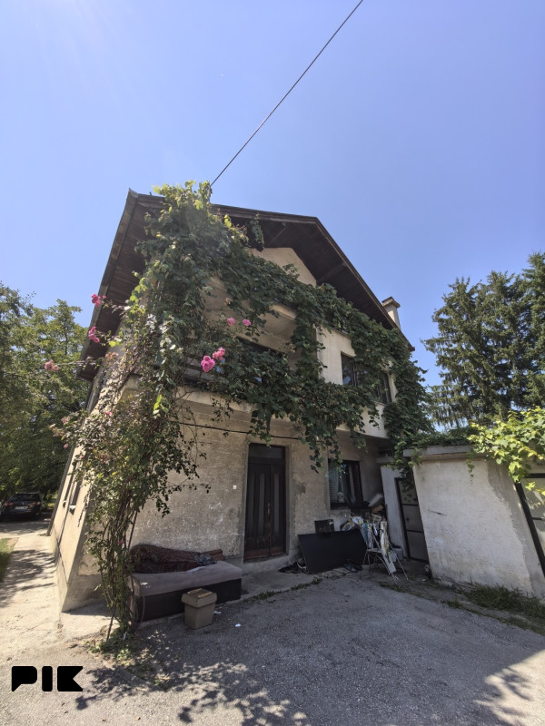 Dvije kuce na parceli 2208m2 | Ilidza | Kasindolska | 4