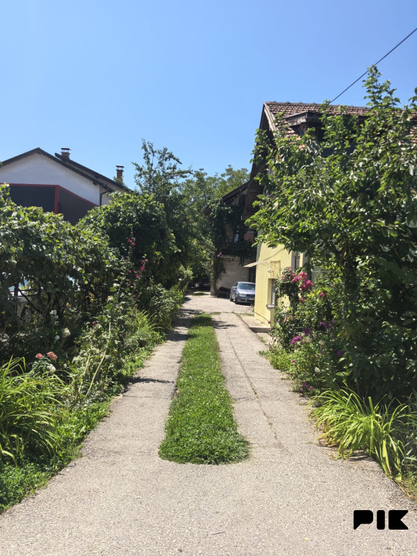 Dvije kuce na parceli 2208m2 | Ilidza | Kasindolska | 6