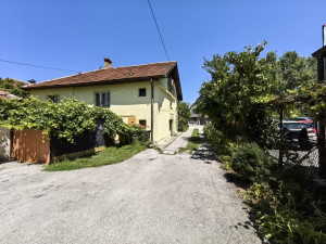 Dvije kuce na parceli 2208m2 | Ilidza | Kasindolska | photo 3