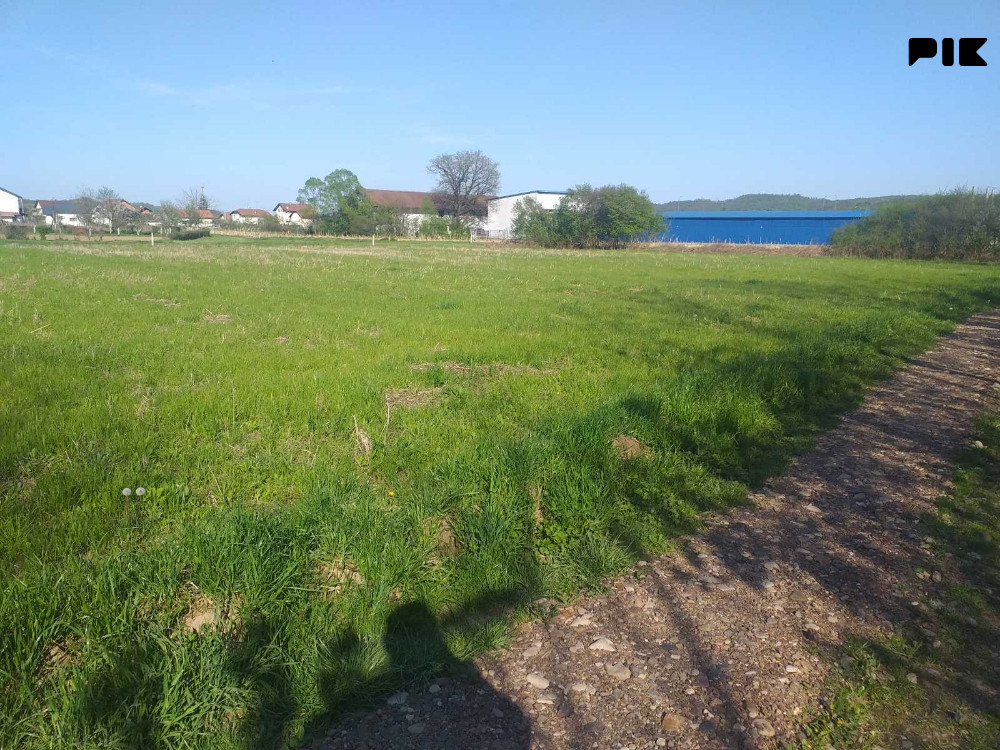 Zemljište u GLAMOČANIMA 4200m2