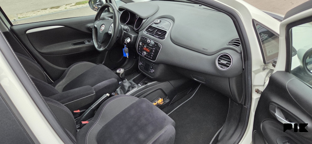 Fiat Punto 2013 godina 1.3 disel 63kw. - slika 9