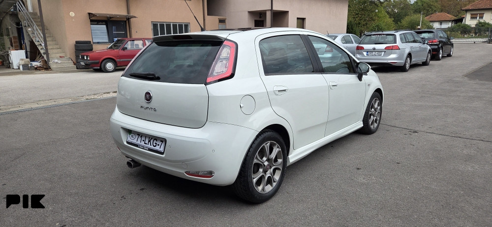 Fiat Punto 2013 godina 1.3 disel 63kw. - slika 14