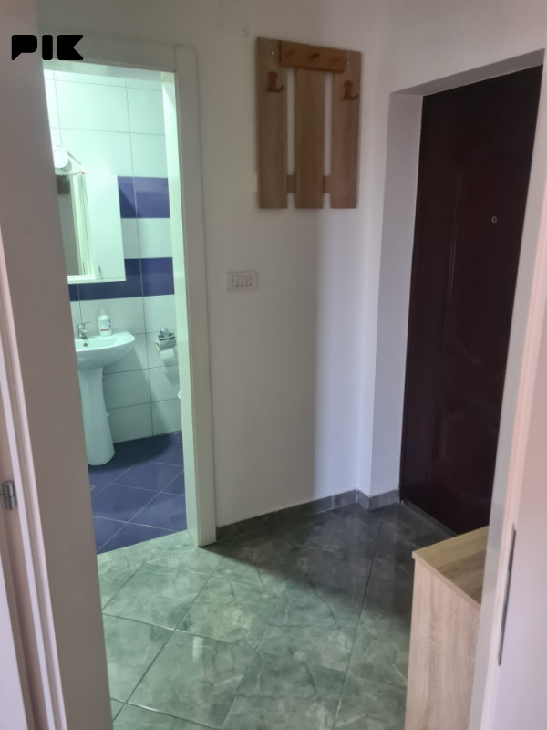 Izdavanje stan Bijeljina centar 3