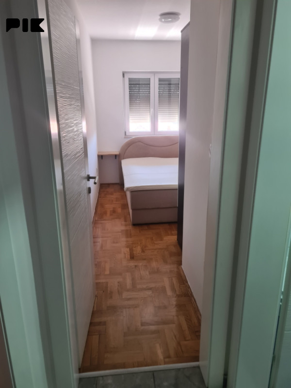 Izdavanje stan Bijeljina centar 10
