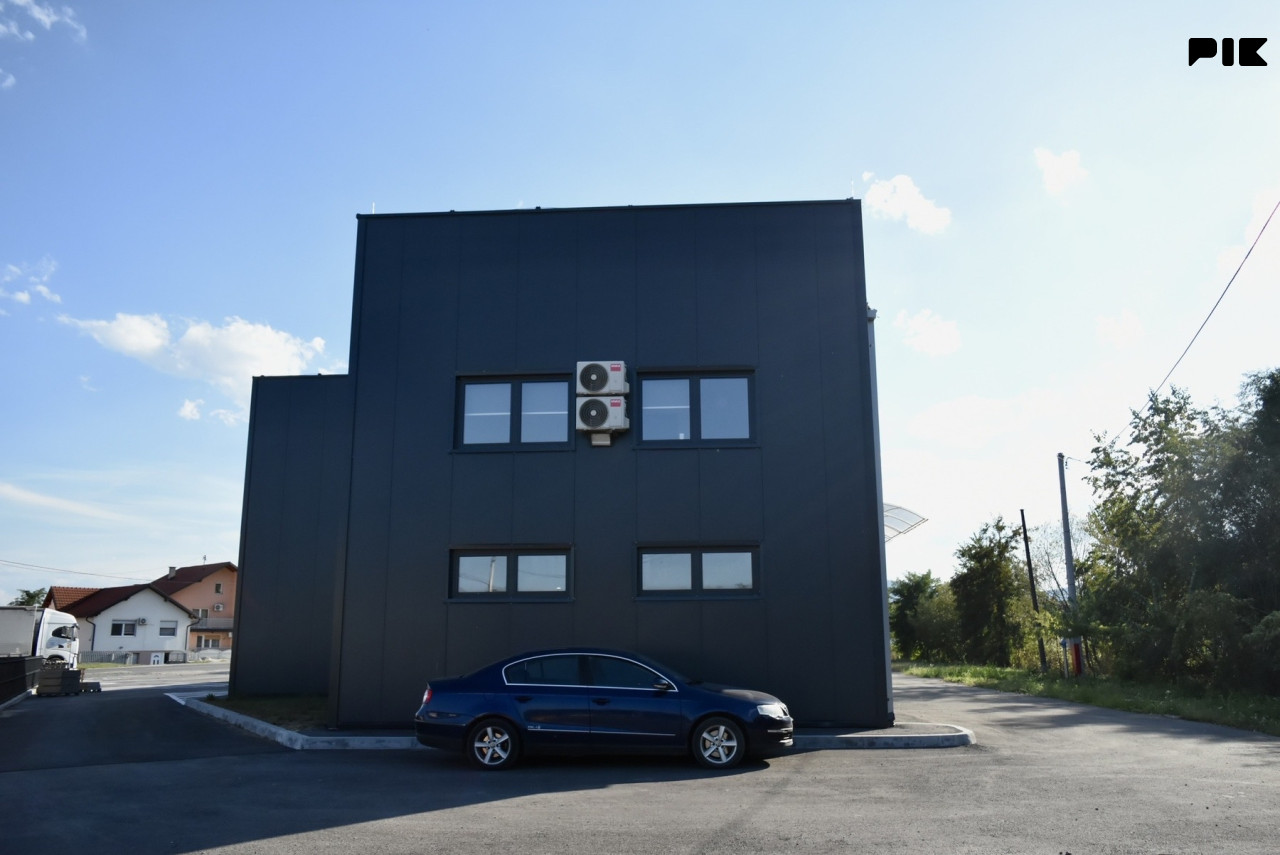 Poslovni prostor Hala Živinice Križaljka 8