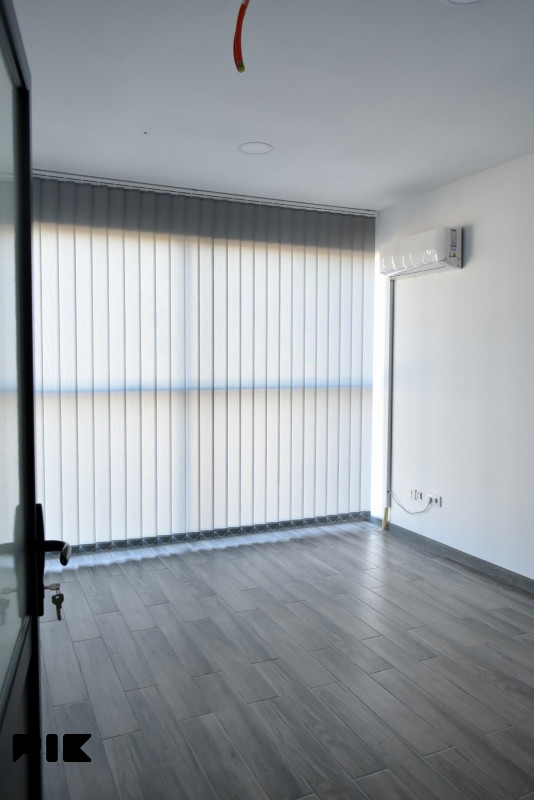 Poslovni prostor Hala Živinice Križaljka 24