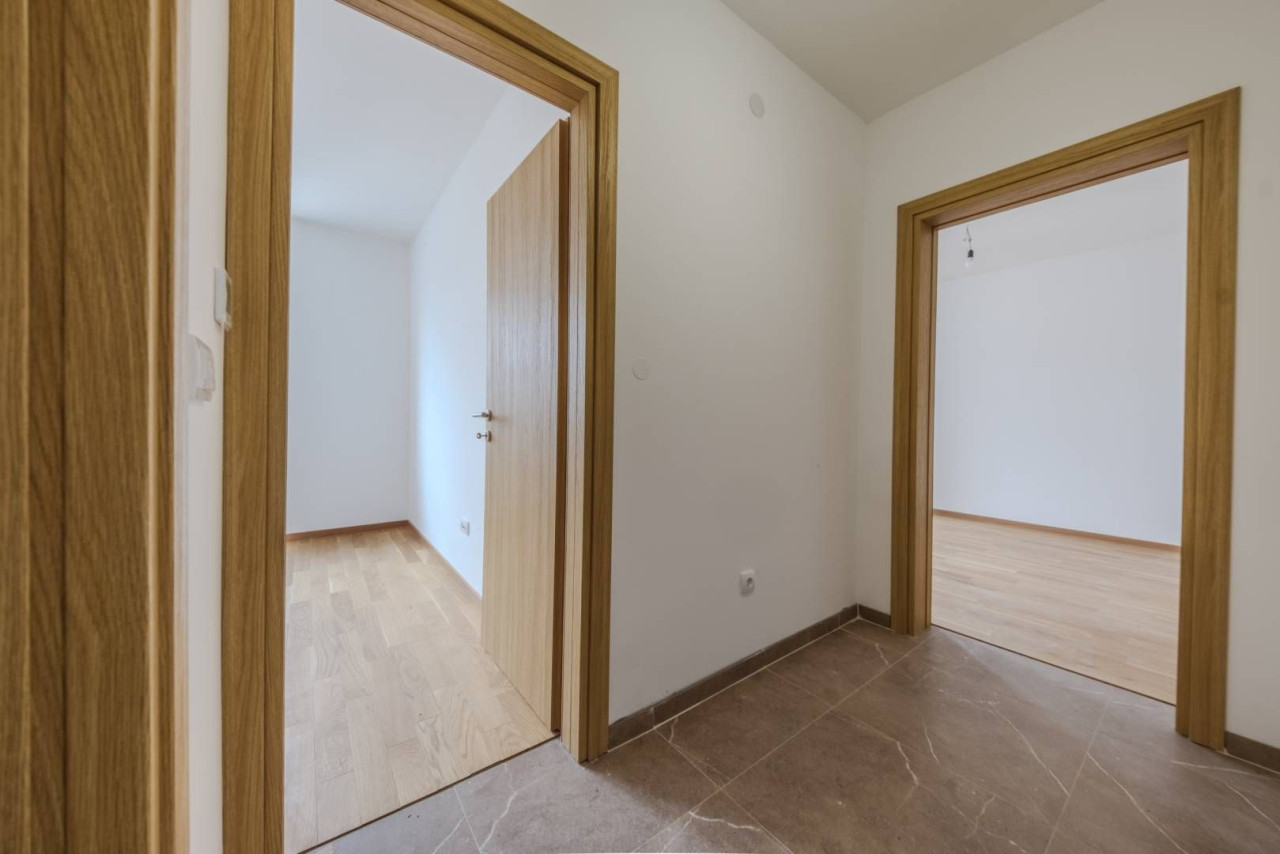 Prodaja Stan 41 m2 sa jednom spavaćom sobom i balkonom 10