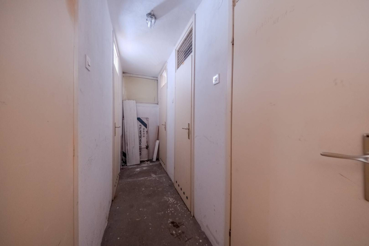 Prodaja stan u Starom Gradu sa dvije spavaće sobe 13