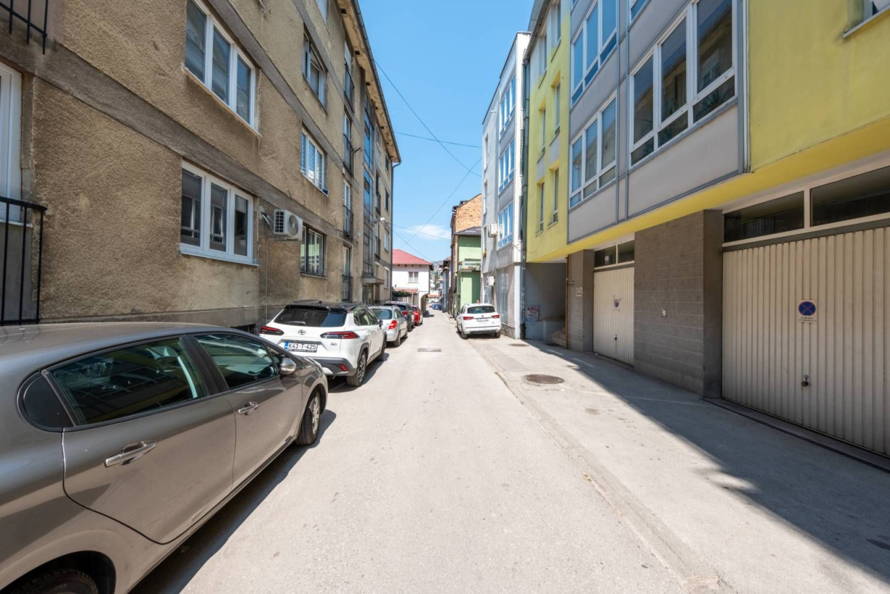 Prodaja stan u Starom Gradu sa dvije spavaće sobe 14