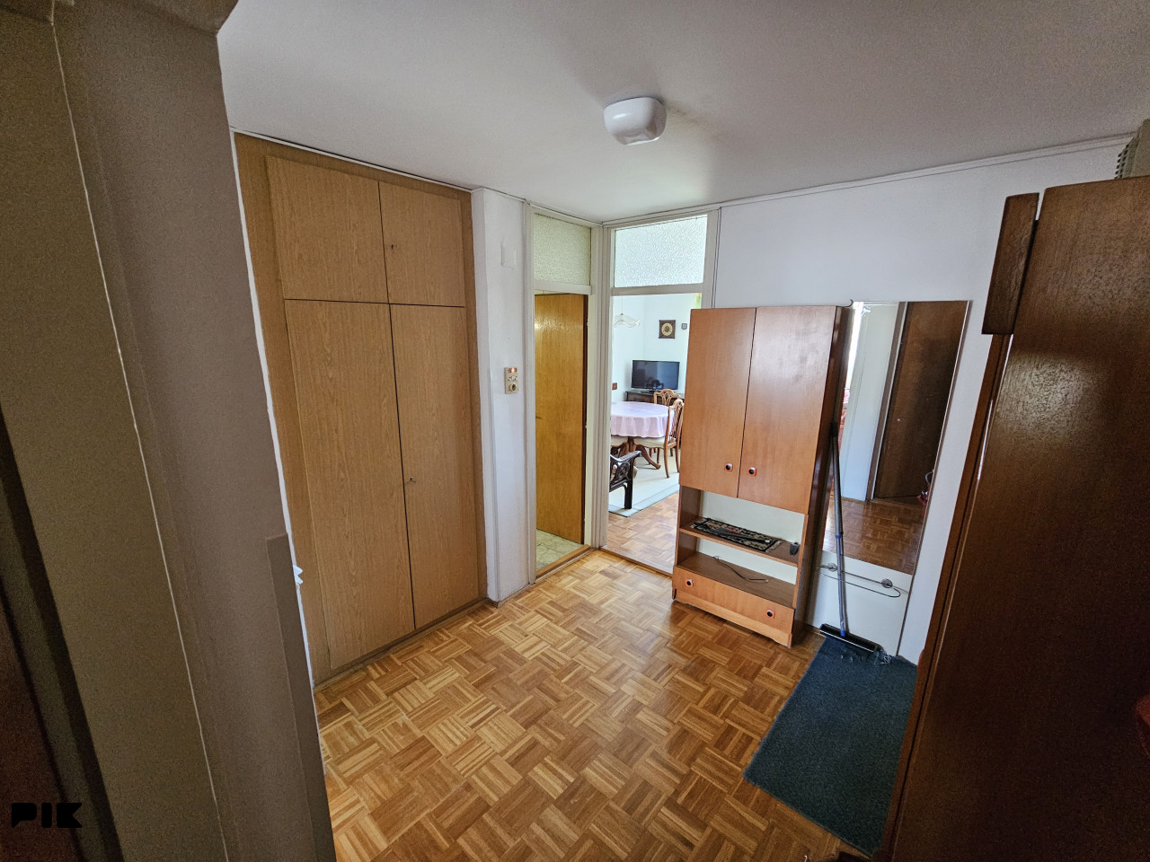 Prodaje se dvosoban stan u centru u Mostaru površine 66m2 2
