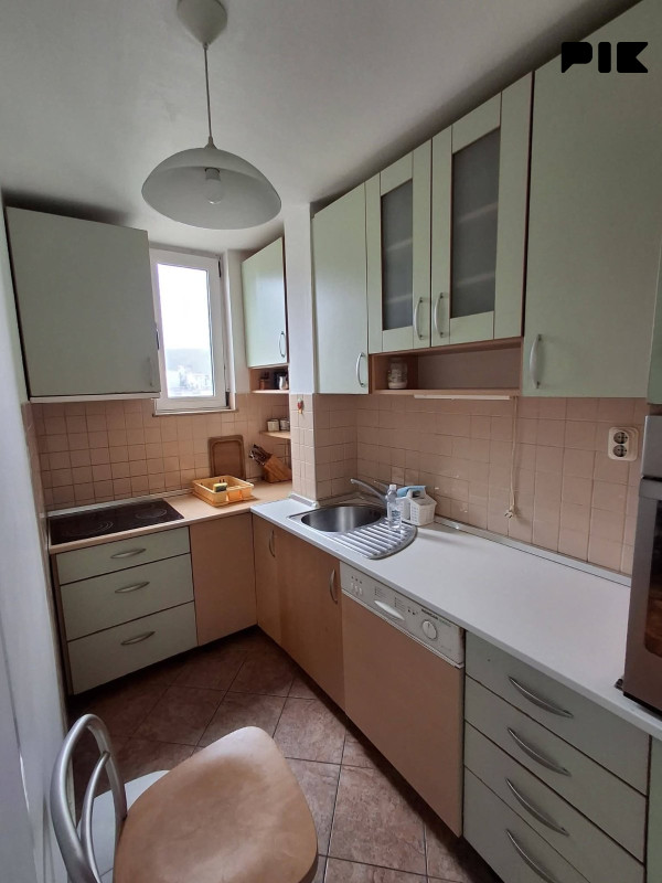 Prodaje se dvosoban stan u centru u Mostaru površine 66m2 13