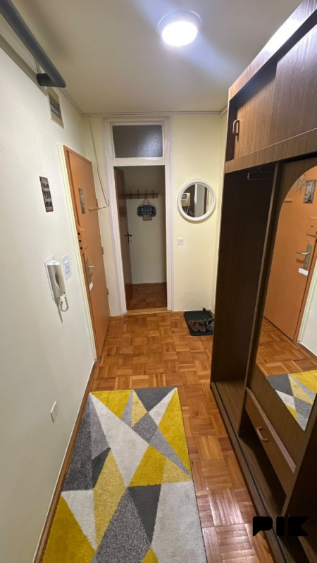 Stanovi i apartmani Sarajevo - Centar 12