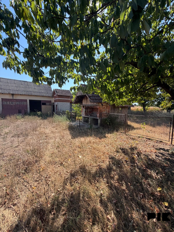 Kuća Nova Topola+ zemljište 22522 m2 18