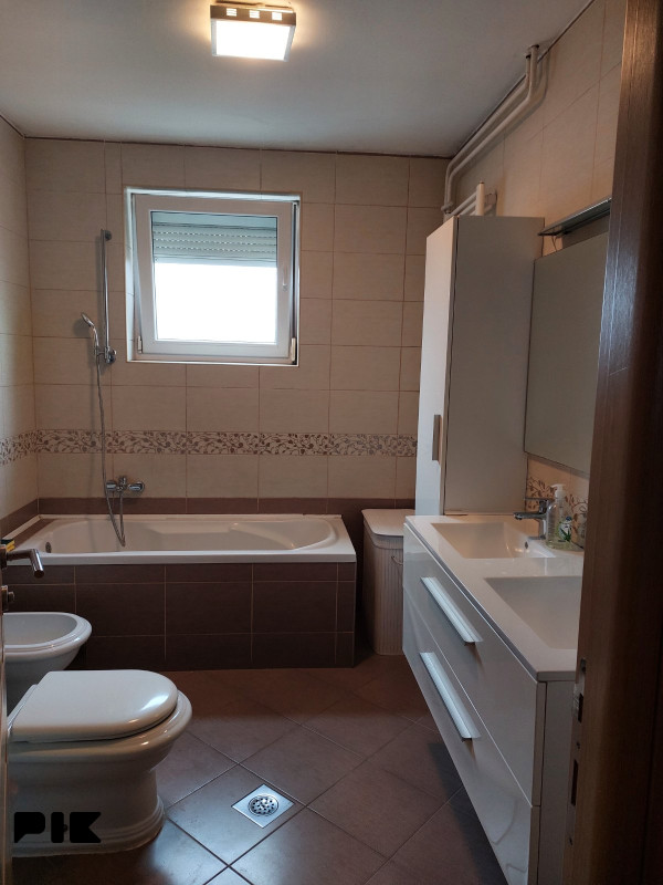 Stanovi i apartmani Banja Luka 70m2 4