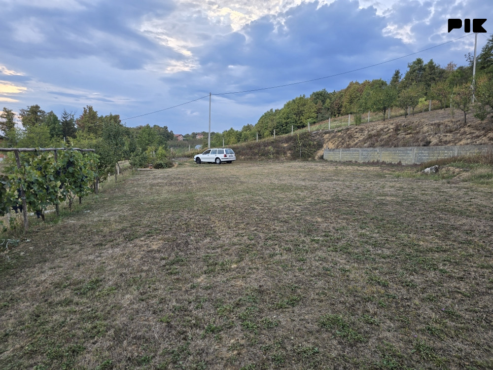 Zemljište 1600m2 kod izletista Duboka Banjaluka plac 15