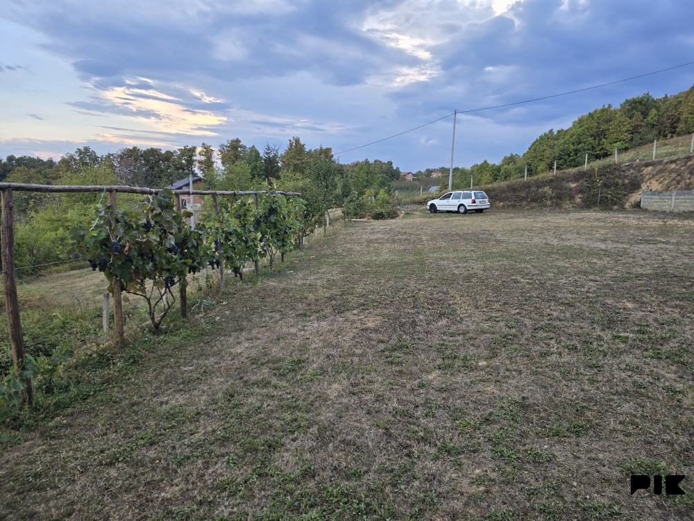 Zemljište 1600m2 kod izletista Duboka Banjaluka plac 17