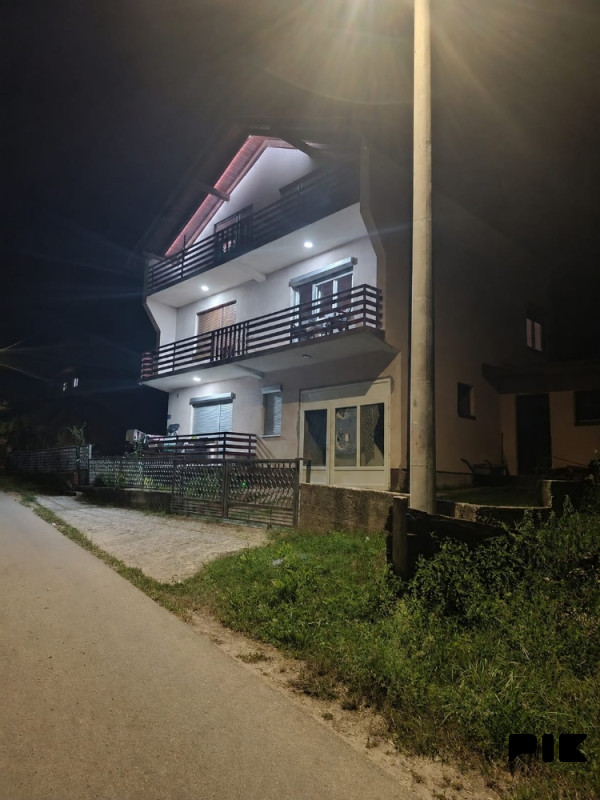 Kuća Novi Travnik