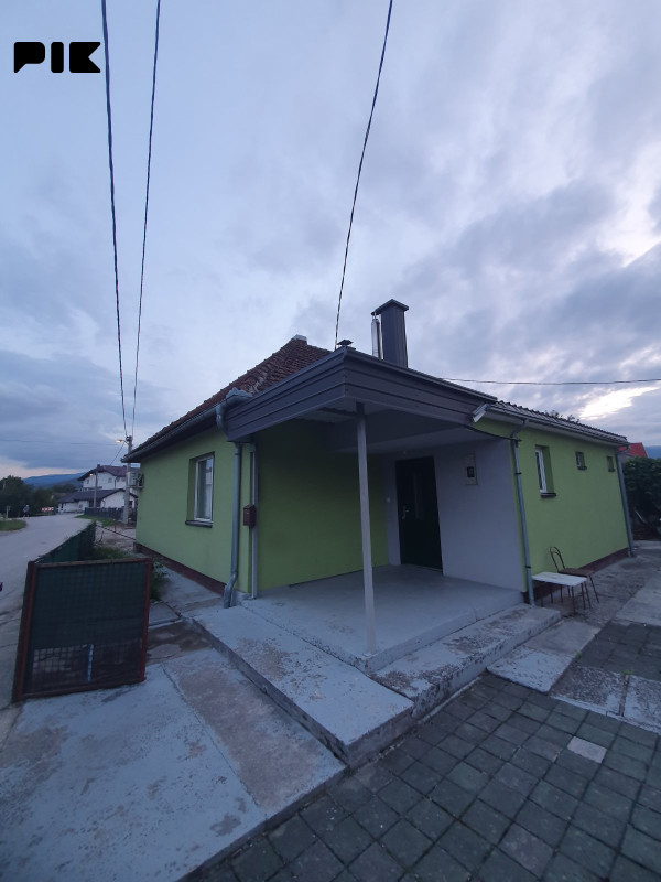 Kuća u Malom Lugu, sa okućnicom i dodatna dva objekta 3