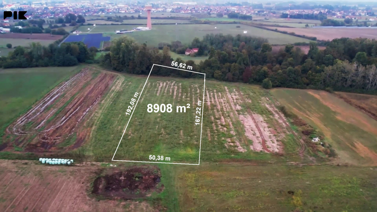 Zemljište - plac Gradiška placevi Žeravica njiva - poljoprivredno