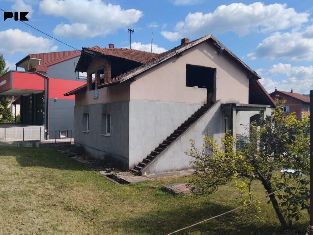 Kuća Banja Luka 500 metara od salona KRAMAR 3
