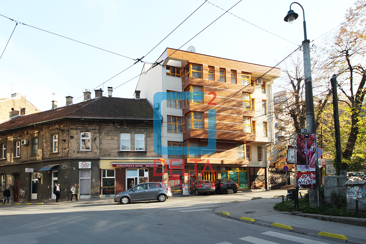 Namješten trosoban stan / 2.sprat / Skenderija / Centar