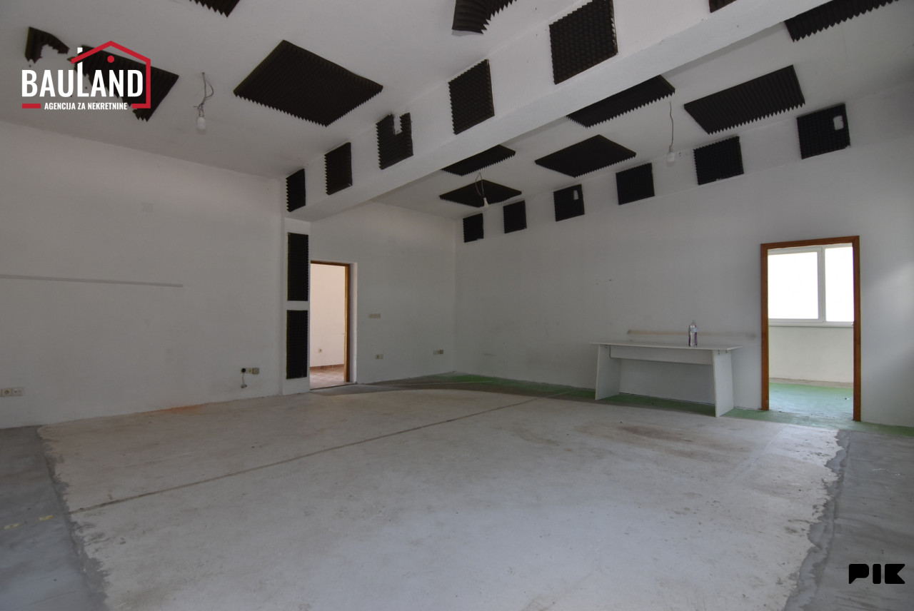 Samostojeći, višenamjenski poslovni prostor, 120m2 / Ilidža 5
