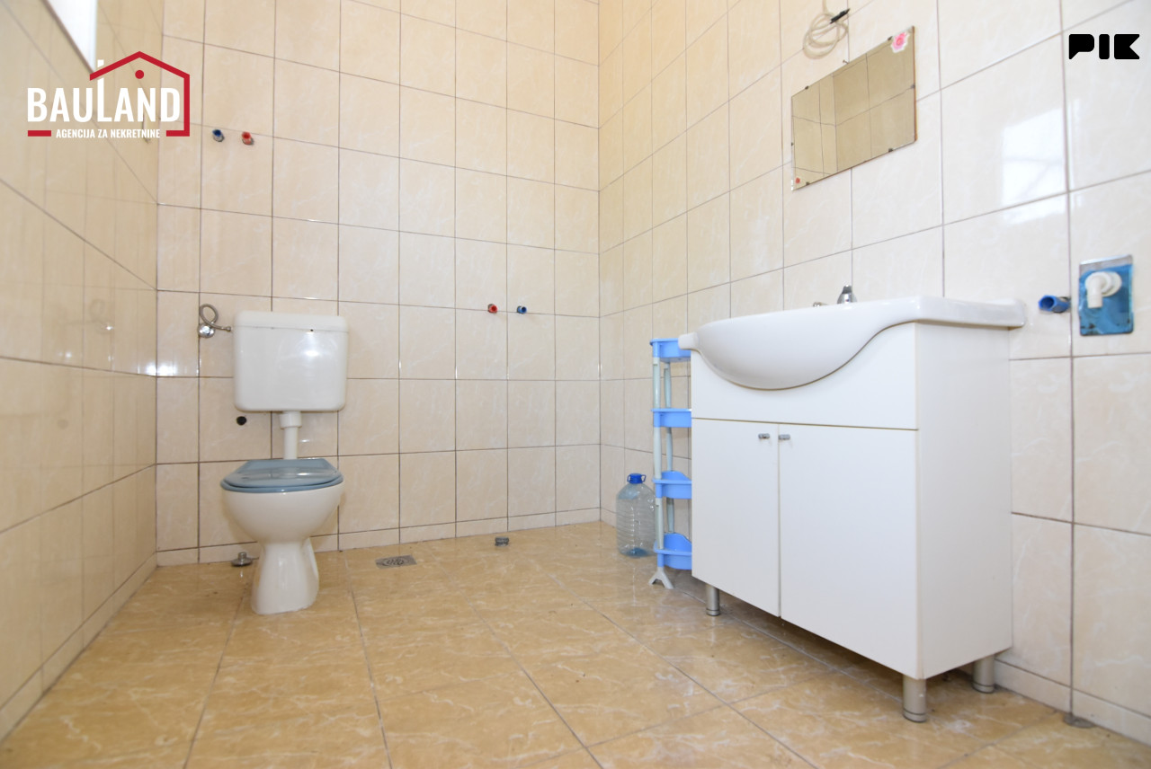Samostojeći, višenamjenski poslovni prostor, 120m2 / Ilidža 10