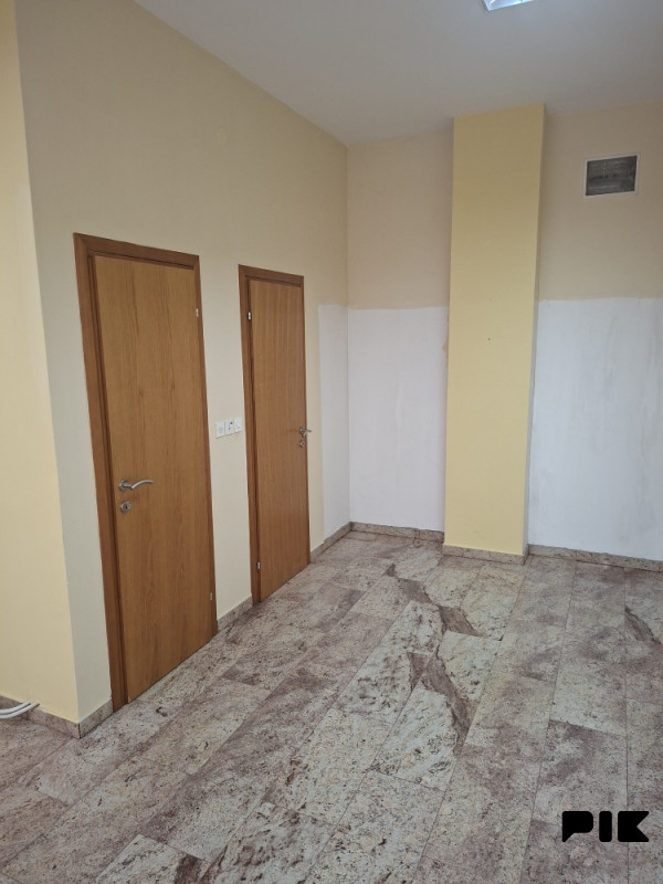 Poslovni prostor Banovići 3